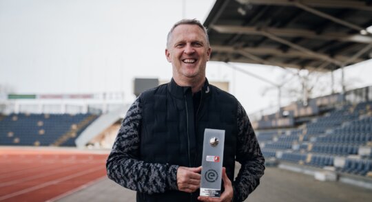 John van den Brom verkozen tot Rinus Michels Coach van de Maand