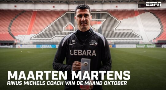Maarten Martens = 𝐑𝐢𝐧𝐮𝐬 𝐌𝐢𝐜𝐡𝐞𝐥𝐬 𝐂𝐨𝐚𝐜𝐡 𝐯𝐚𝐧 𝐝𝐞 𝐌𝐚𝐚𝐧𝐝 oktober 🏆👔