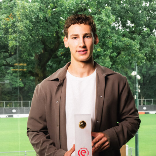 250915 Van bommel Featured