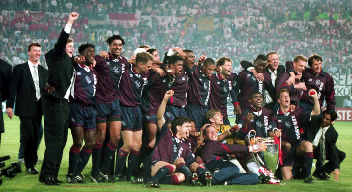 In beeld: Kluivert bezorgt Ajax Champions League
