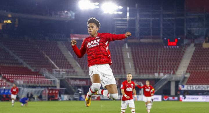 Calvin Stengs leaves AZ for OGC Nice