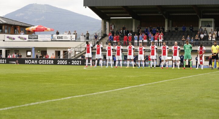 Ajax academy player Noah Gesser, 16, dies in car crash
